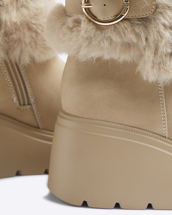 River Island Girls Wedge Boots Girls Beige Faux Fur - Image 4