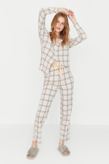 Trendyol Femmes  Col de chemise Pyjama Ensemble 2 pieces - Image 3
