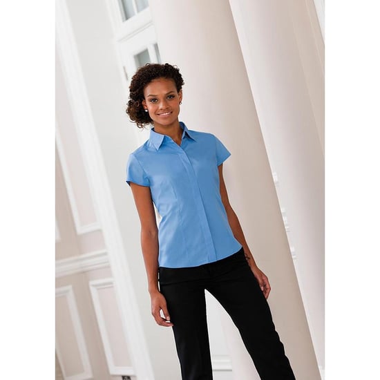 Russell Collection Easy Care Fitted Poplin Bluse, kurzarm (Business-Blau) - Image 4