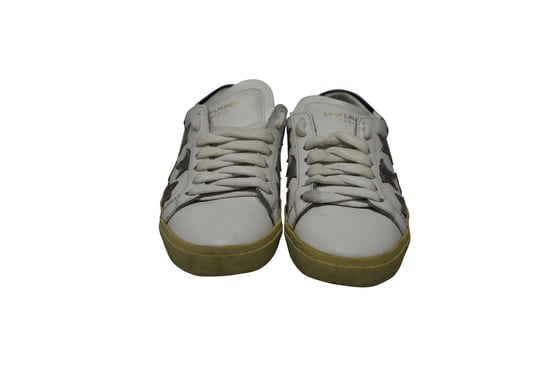 Saint Laurent Paris SL/06 Metallische Sterne Niedrig Sneakers aus weißem Leder - Image 2