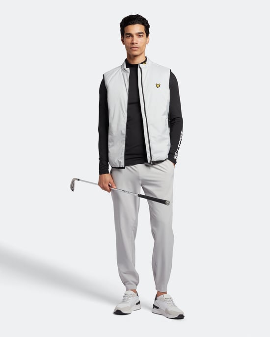 Lyle & Scott Golf Technical Baselayer in Schwarz - Image 2