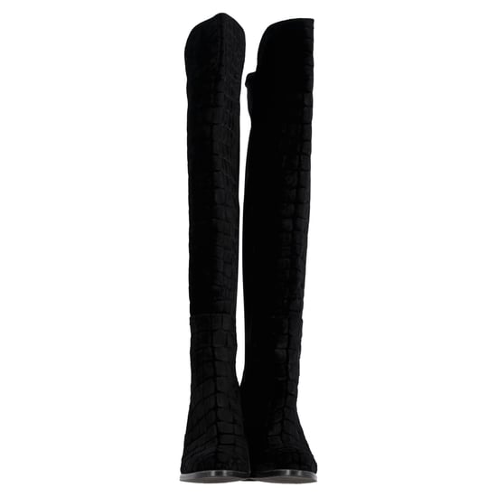 Stuart Weitzman – Kniehohe Stiefel mit Krokodilprägung aus schwarzem Samt - Image 2