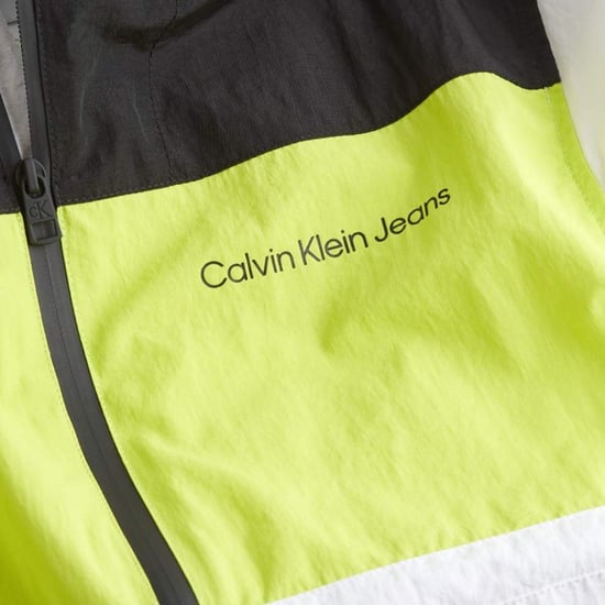 Calvin Klein Herrenjacke mit auffälligem Farbblock-Design - Image 2