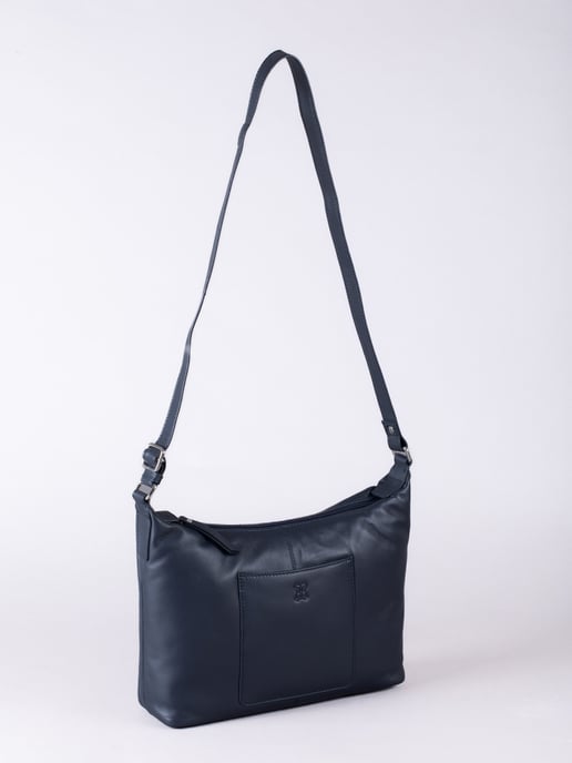 Talkin Leather Shoulder Bag in Navy