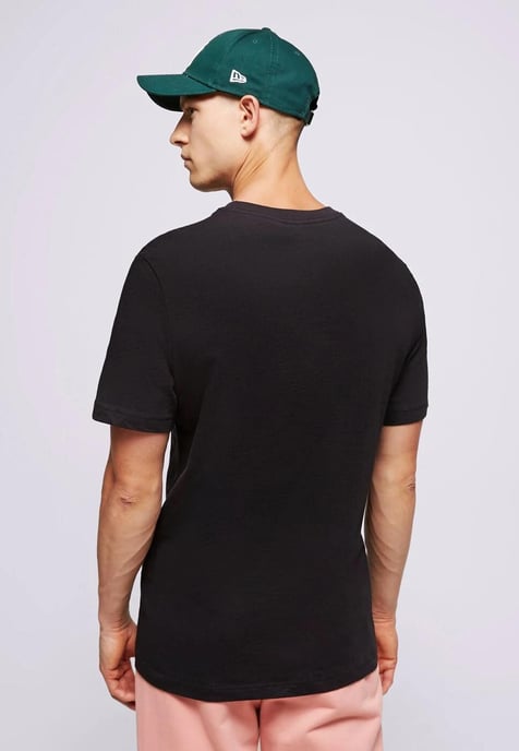 Nike M NSW Club+ BRD PK HBR T-Shirt in Schwarz - Image 2
