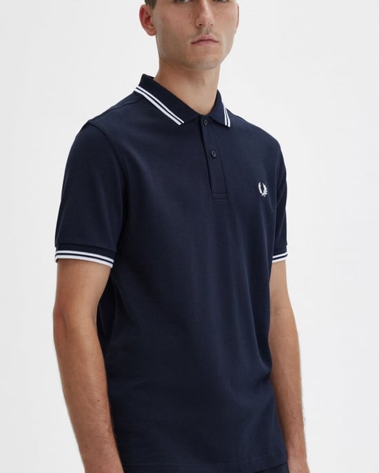 Fred Perry Herren Twin Tipped Poloshirt in Marineblau/Weiß/Weiß - Image 4