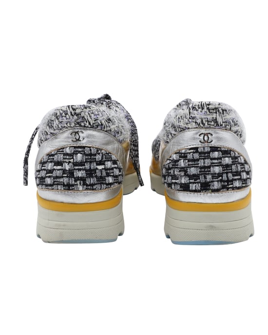Chanel Tweed Schnürsneaker aus mehrfarbigem Leder - Image 3