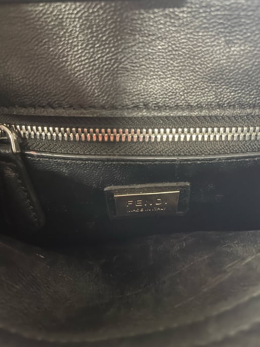 Fendi Mini Peekaboo Perlen Tote Bag aus schwarzem Kalbsleder - Image 6