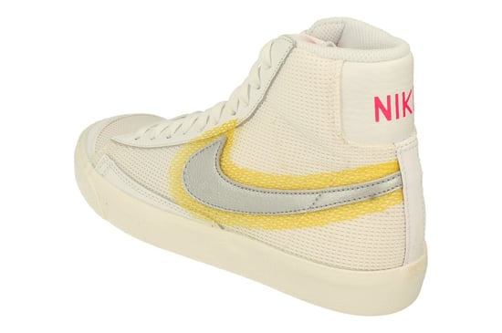 Nike Blazer Mid Vntg 77 Frauen Weiß Turnschuhe - Image 2