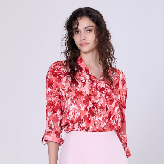 Bluse mit Ascot-Krawatte und abstraktem Druck - Image 1