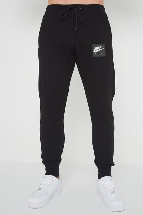 Nike Air Herren Fleece-Jogger in Schwarz - Image 1