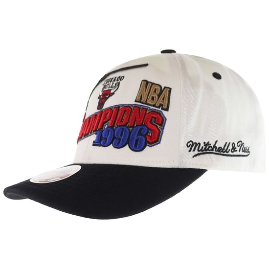 Mitchell & Ness 96 Chicago Bulls Champions Wave Herren-Kappe, weiß - Image 1