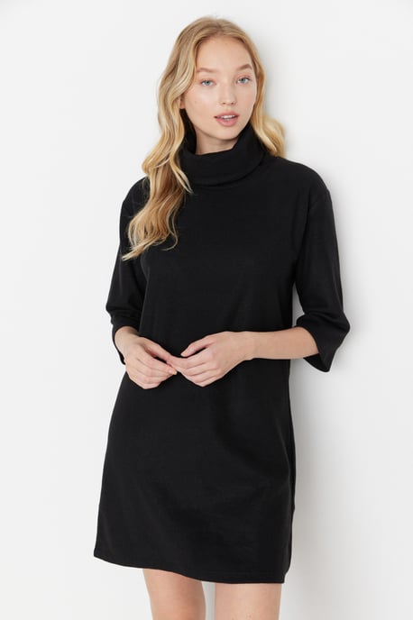 Trendyol Femmes Bras bas Col roulé Changement Midi Robe - Image 1