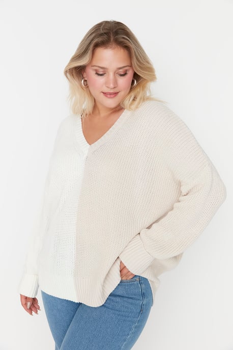 Trendyol Damen Farbblock Plus Size Pullover - Image 1