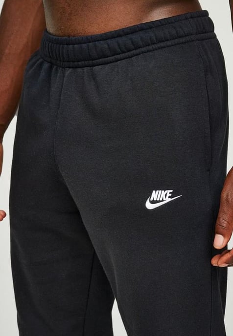 Nike Herren Sportswear Club Fleece-Trainingsanzug in Schwarz - Image 6