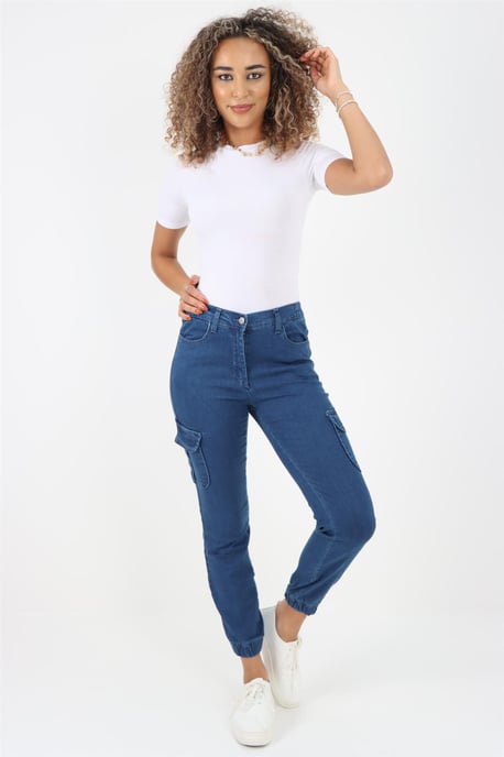 Damen-Jeans mit seitlichem elastischem Bund und Bündchen in Blau - Image 4