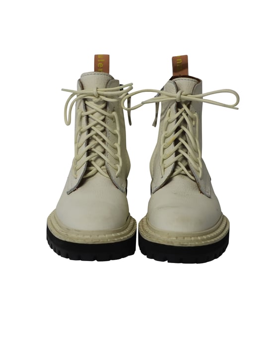 Proenza Schouler Lug-Sohle Kampfstiefel aus weißem Kalbsleder - Image 2