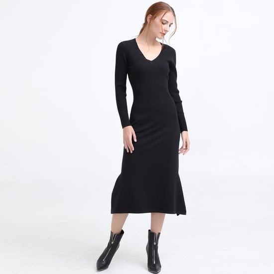 Midi-Pullover-Kleid mit V-Ausschnitt - Image 2