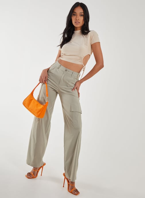 Cut Out Tide Side High Neck Crop Top