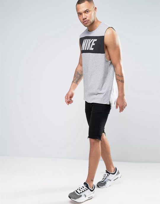 Nike Herren Retro Logo Weste In Grau - Image 4