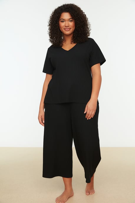 Trendyol Femmes  Col en V Ensemble pyjama grande taille 2 pieces - Image 3