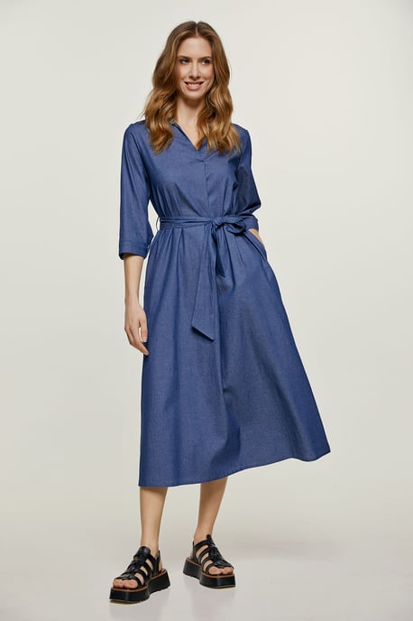 Himmelblaues Midikleid mit Gürtel - Image 5