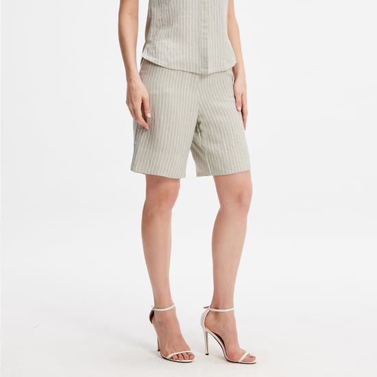 Gestreifte gerade Shorts - Image 3