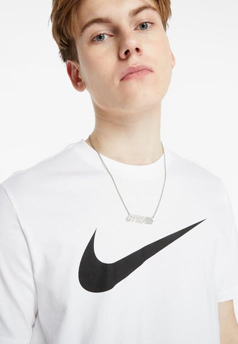 Nike Swoosh Logo-T-Shirt in Weiß - Image 3