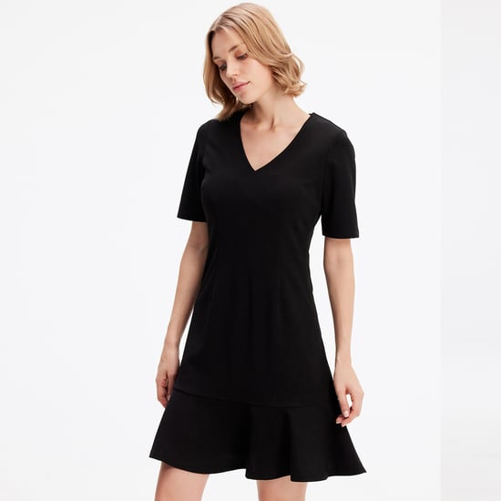 Minimalistisches Kleid aus Trapez-Jersey - Image 3