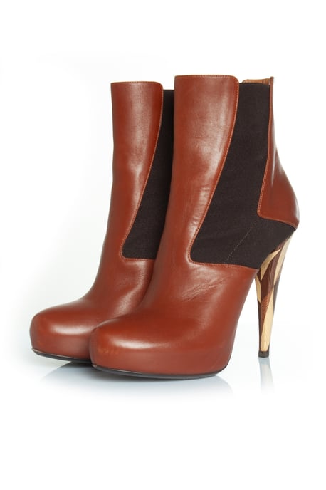 Stiefel mit versteckter Plateausohle aus cognacfarbenem Leder - Image 1