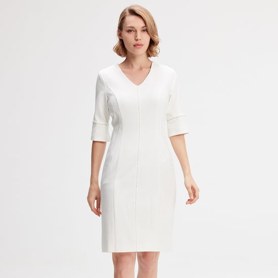 Kurzes Kleid mit kontrahierten Nähten - Image 1