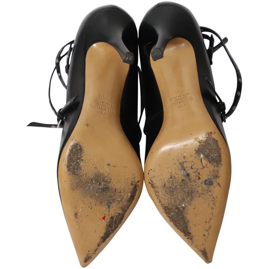 Valentino Grommet-besetzte Pumps aus schwarzem Leder - Image 5