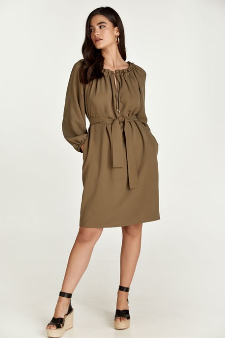 Olivgrünes Kleid mit Gürtel und Taschen - Image 1
