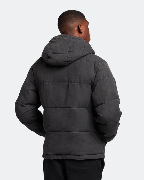 Lyle & Scott Gewaschene wattierte Jacke in Schwarz - Image 3