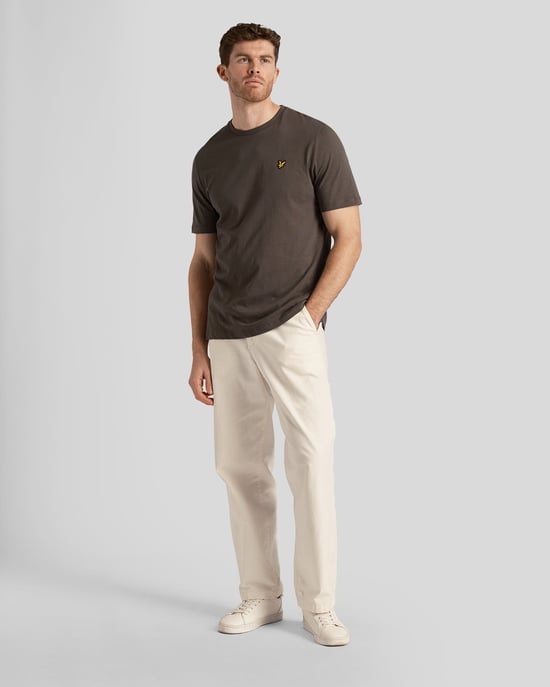 Herren-Lyle & Scott Chunky Slub T-Shirt in Grau - Image 2