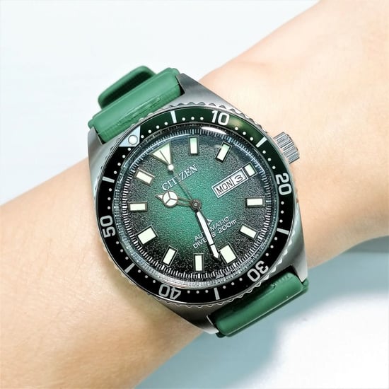 Citizen Promaster Marine Herren Uhr Grün NY0121-09XE - Image 4