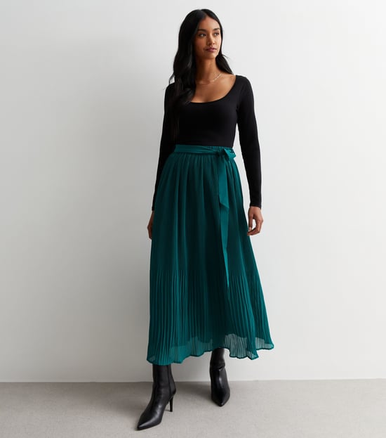 Green Pleated Belt Detail Midi Skirt