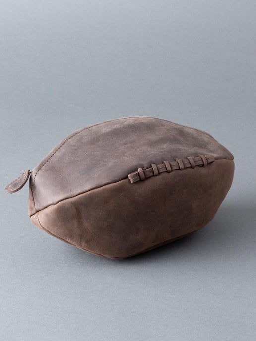 Hunter Rugby Ball Leather Wash Bag in Chocolate