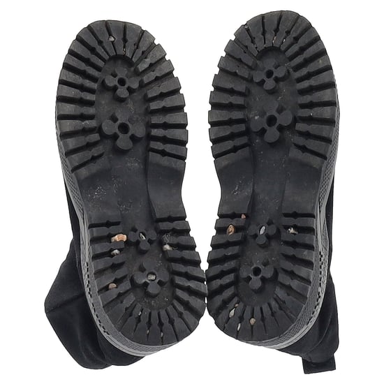 Miu Miu Reißverschluss-Stiefeletten aus schwarzem Wildleder - Image 6