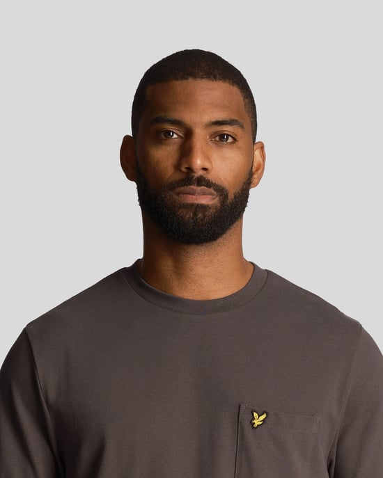 Herren Lyle & Scott Plain Pique Pocket T-Shirt in Grau - Image 4