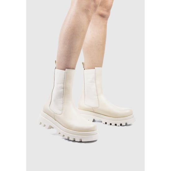 Maria Barcelo Chelsea Boot In White