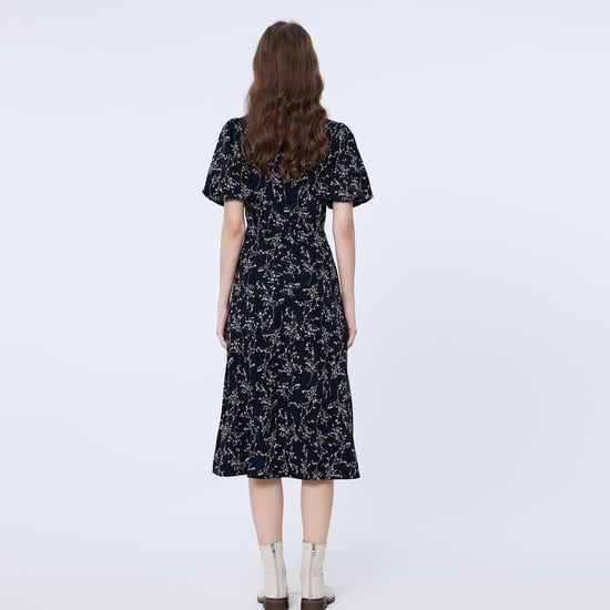 Kleid mit quadratischem Ausschnitt und Liberty-Print - Image 4