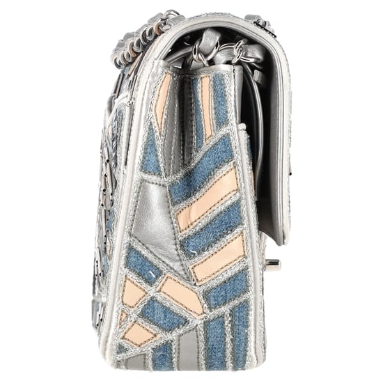 Chanel Mittlere Klassische Patchwork Double Flap Schultertasche aus mehrfarbigem Denim - Image 2