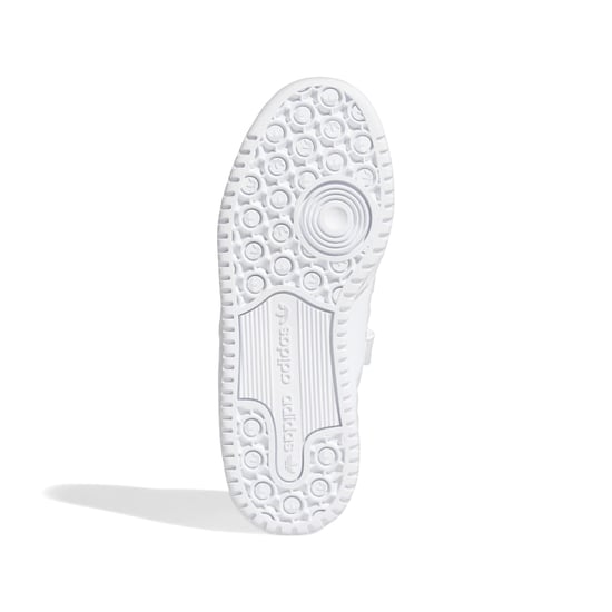 Boy's adidas Originals Juniors Forum Low Trainers in White - Image 4