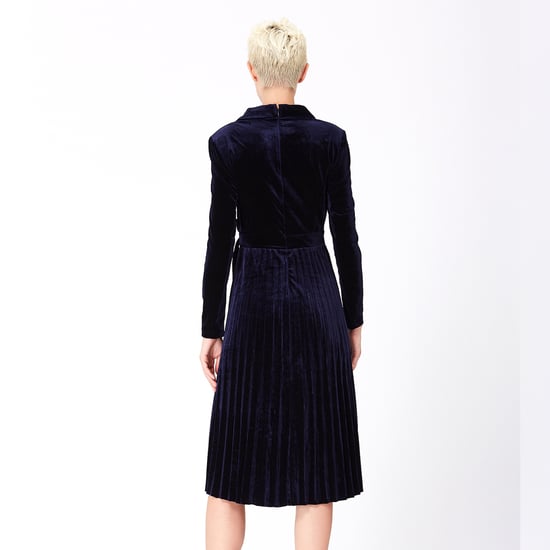 Kleid in Wickeloptik aus Samt - Image 5