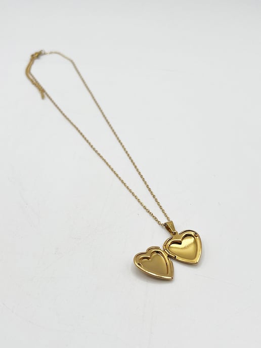 Large Heart Locket Necklace in Gold - Image 3