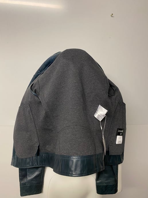 Chanel Motorradlederjacke in Grün - Image 4
