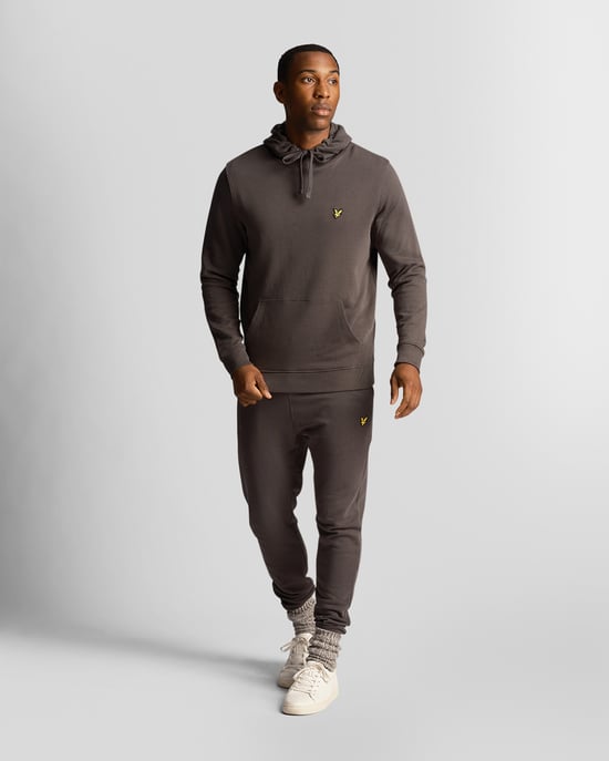 Lyle & Scott Slim Fit Sweatpants in Dunkelgrau - Image 2
