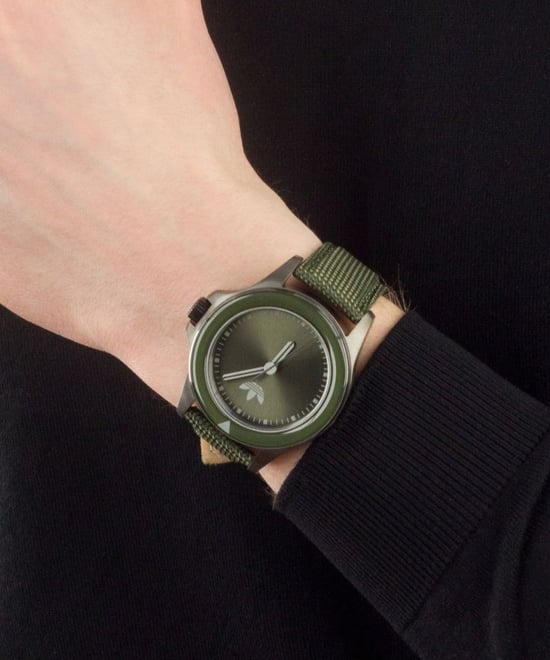 Adidas Originals Expression One Unisex grüne Uhr AOFH23017 - Image 4