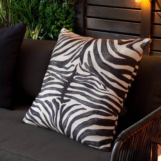 Paoletti Leopardis Zebra Gewebtes Outdoor Kissen mit Füllung - Image 6